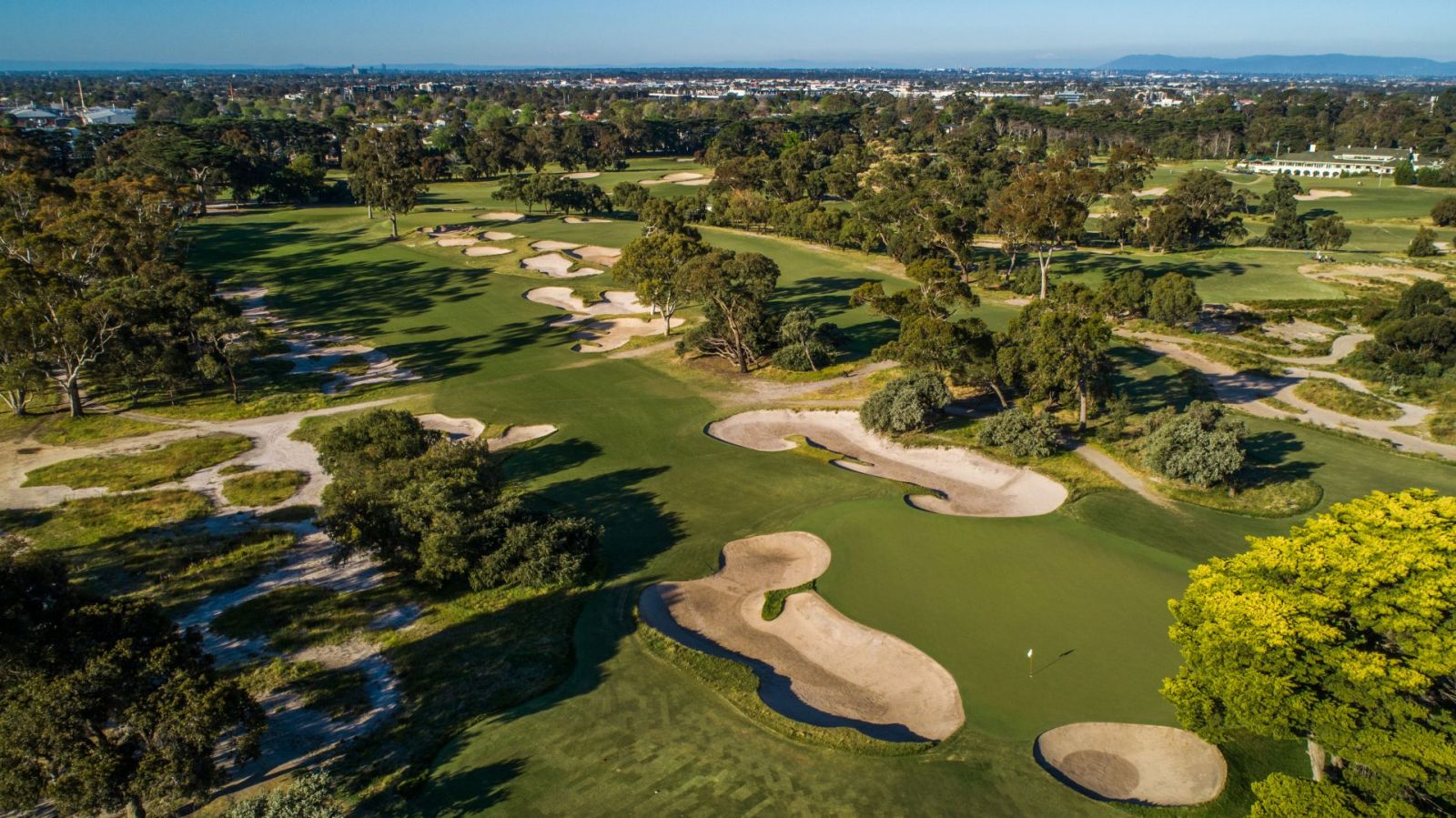 Ghé Úc độ vào xuân: Hành trình du lịch golf đẹp như mơ