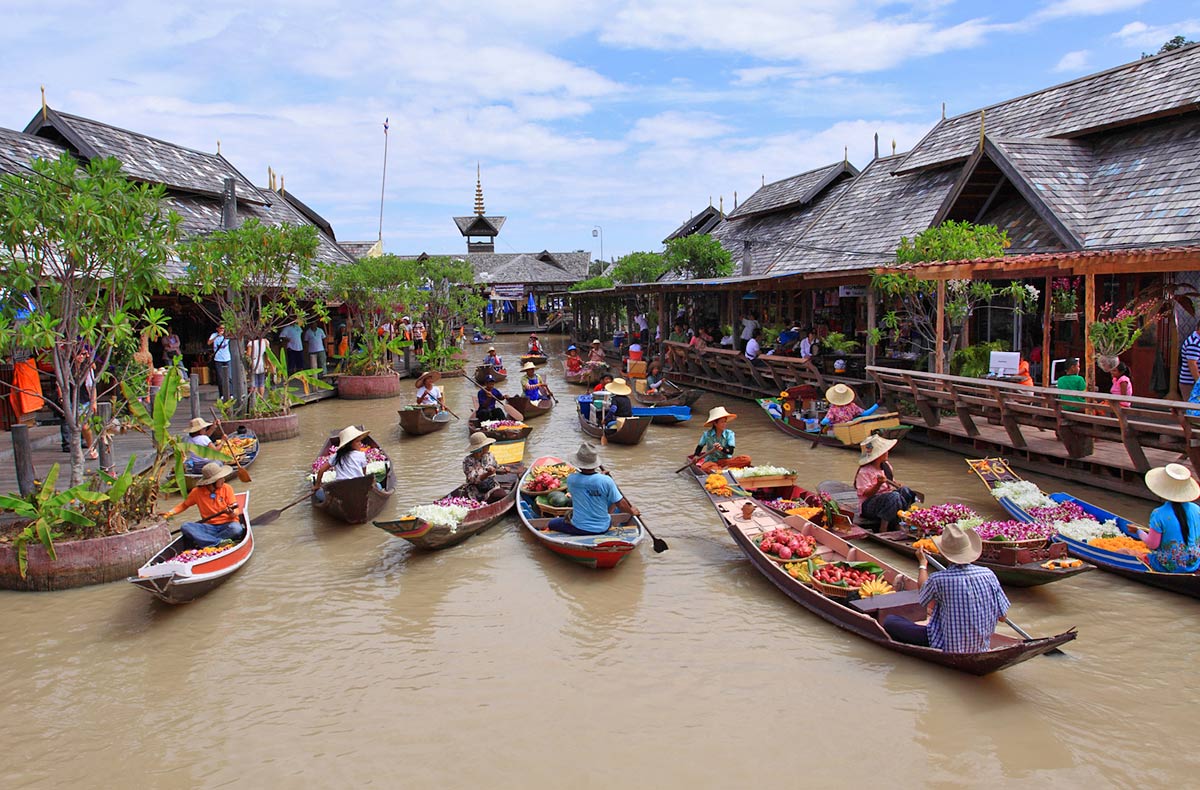 Chợ nổi Pattaya